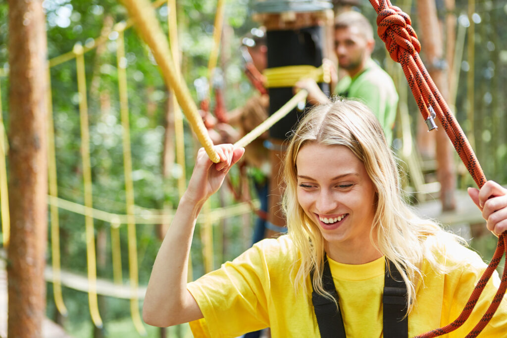 fun team building ropes course